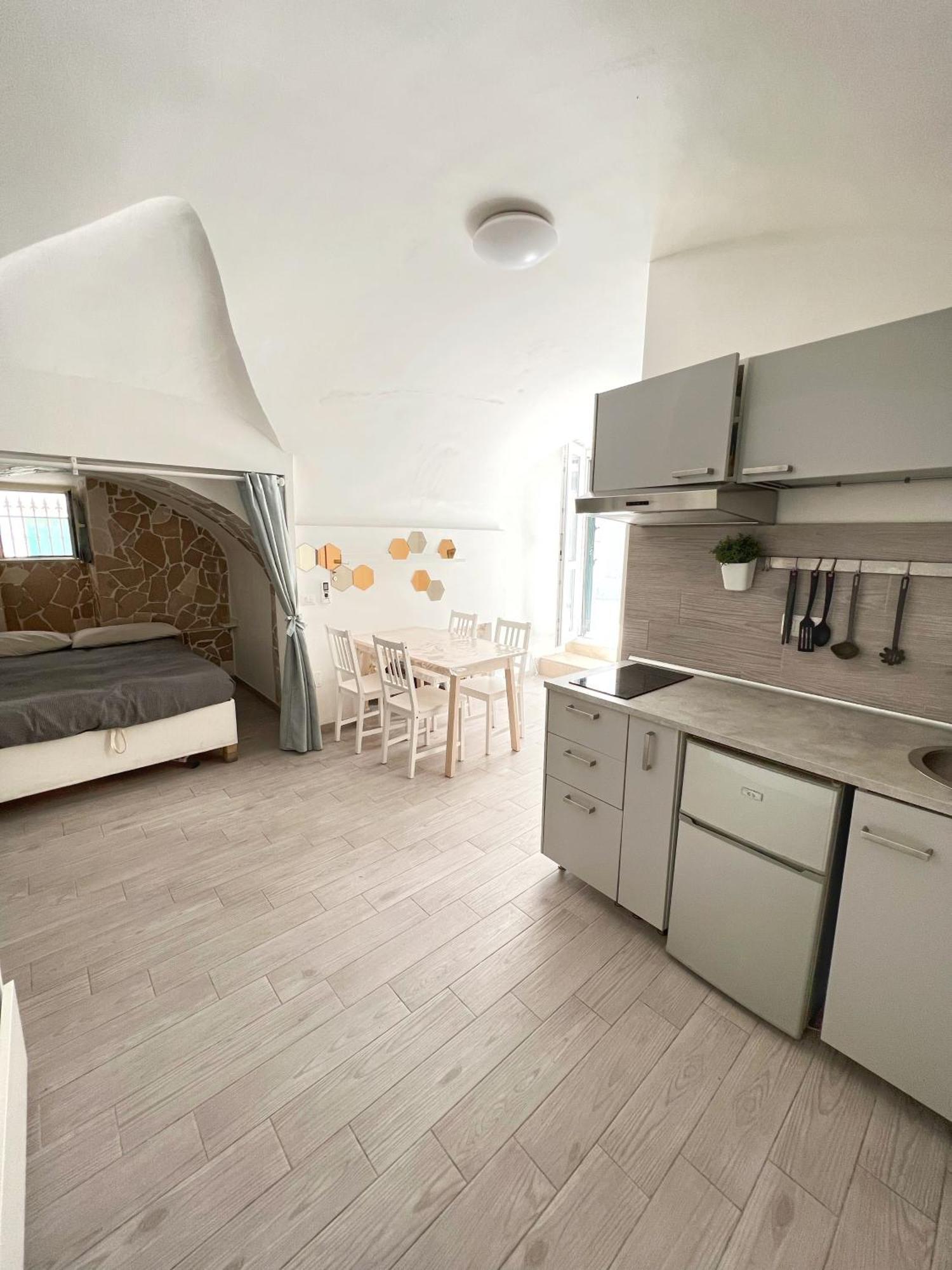 Acquasale Apartment "Altomare" Vieste Bagian luar foto